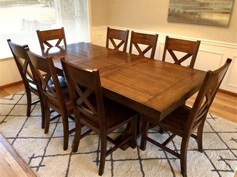 marketplace table and chairs